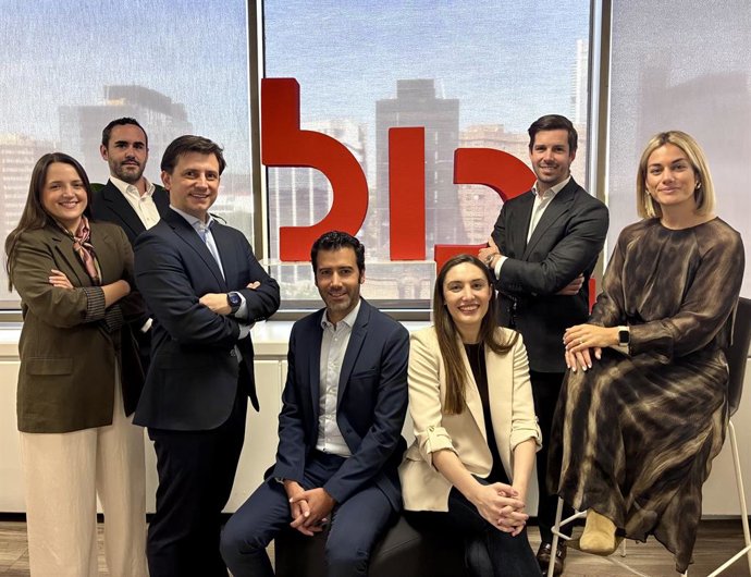 Equipo de banca de inversión y corporativa de BIP Consulting.