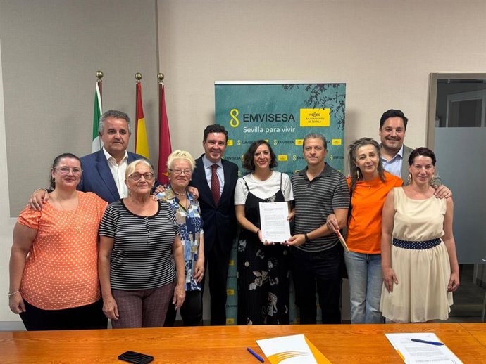 Firma de convenio de Emvisesa con entidades sociales para la cesión de viviendas en Sevilla.