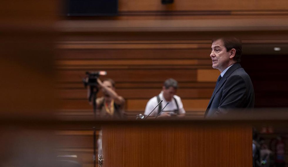 Mañueco se somete a su tercera investidura como presidente de la Junta de Castilla y León