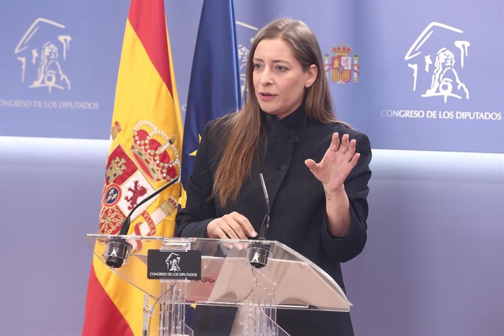 La portavoz del PP en el Congreso, Ester Muñoz, durante una rueda de prensa en el Congreso de los Diputados, a 26 de mayo de 2026, en Madrid (España).