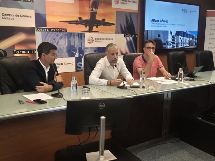 El Govern informa al sector industrial y de construcción de ayudas para paliar el impacto de la guerra en Oriente Medio