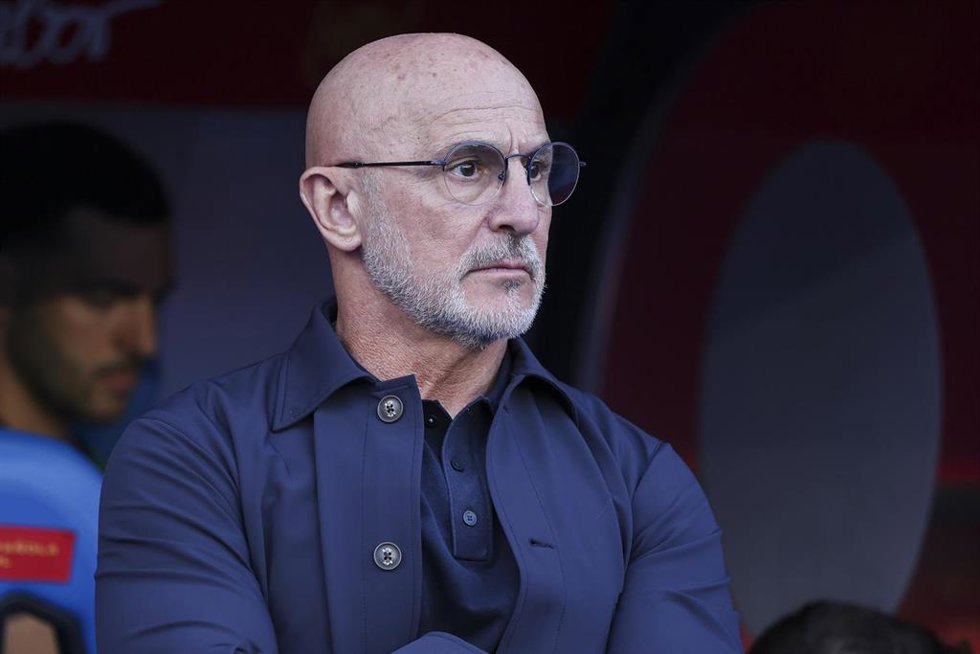 El seleccionador nacional de fútbol, Luis de la Fuente, en un amistoso ante Irán en La Coruña.