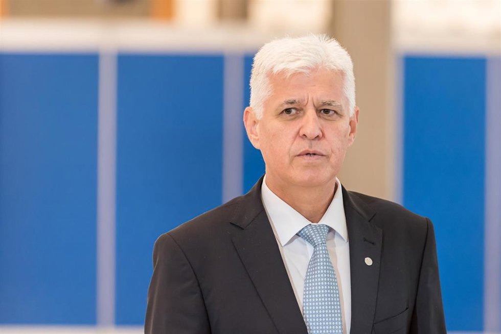 Archivo - Dimitar Stoyanov, ministro de Defensa de Bulgaria.