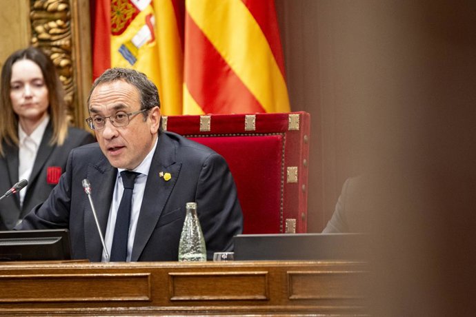 El presidente del Parlament, Josep Rull, durante una sesión de control al Govern, en el Parlament de Catalunya, a 20 de mayo de 2026, en Barcelona, Catalunya (España). El Govern de la Generalitat se enfrenta a las preguntas de la oposición un día después 