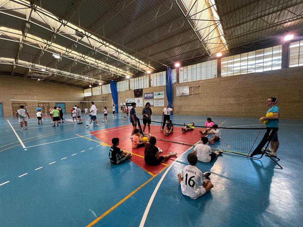 Imagen de las jornadas de deporte inclusivo celebradas en el Pabellón Municipal de Lebrija