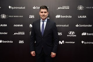 Archivo - eL presidente? de la Asociación de Futbolistas Españoles y de la Federación Internacional de Futbolistas Profesionales, David Aganzo, posa durante el photocall de los Premios AS del Deporte, en el Hotel Palace, a 1 de diciembre de 2025, en Madri