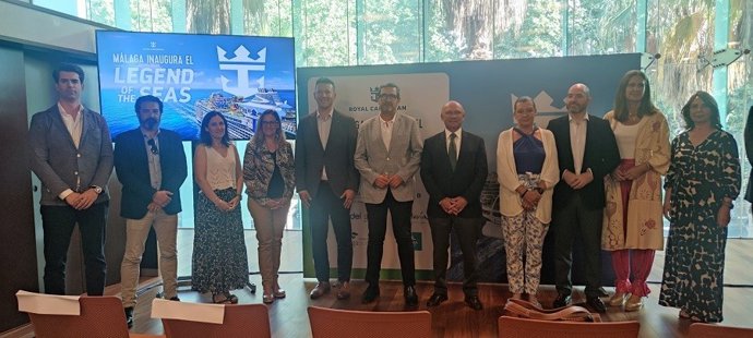 Acto de presentación de la primera escala del Legend of the Seas en Málaga