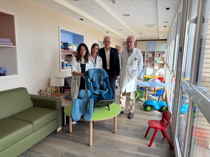Donan al Hospital Materno Infantil 20 sistemas de seguridad infantil para vehículos.
