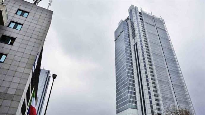 Archivo - Oficinas de Intesa Sanpaolo