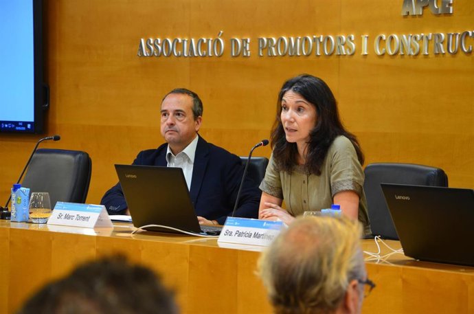 La secretaria general de Apce, Patricia Martínez, durante el V Fòrum de Sostenibilitat de la entidad de este martes en Barcelona.