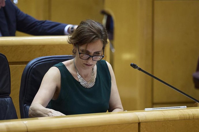 Mónica García, Ministra de Sanidad, durante una sesión de control al Gobierno, en el Senado.