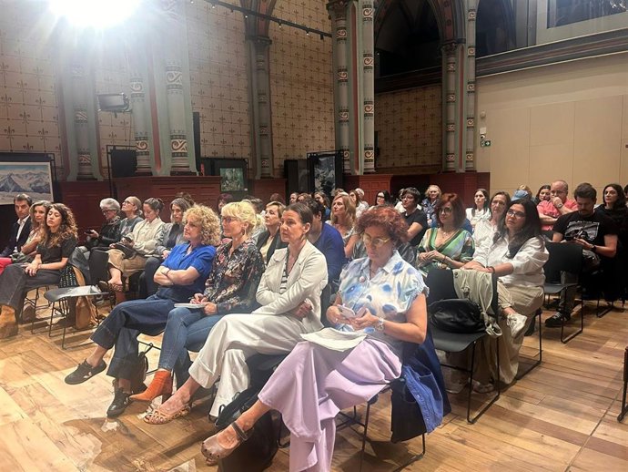 Un proyecto de Koine Aequalitas reúne a 70 mujeres para impulsar el liderazgo femenino en el ámbito profesional y empresarial.