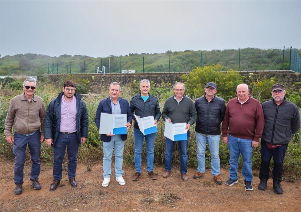 Firman un convenio para la puesta en marcha de la Red de Riego de Las Peñuelas, en Tegueste (Tenerife)