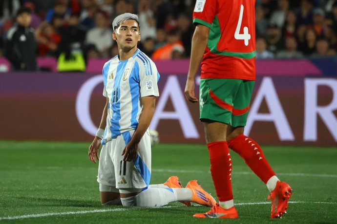 Futbol, Argentina vs Marruecos. Mundial sub 20, Chile 2025. El jugador de Argentina Ian Subiabre es fotografiado durante un partido en la final del mundial sub 20 contra Marruecos disputado en el estadio Nacional de Santiago, Chile. 19/10/2025 Jonnathan