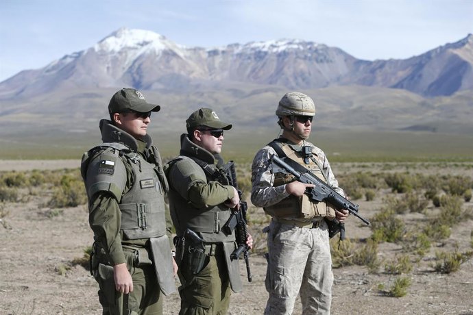 Colchane, 27 de Febrero del 2023. Los ministros del Interior y Seguridad Publica, Carolina Toha; y de Defensa (s), Gabriel Gaspar, encabezan el despliegue fronterizo de las tropas de las Fuerzas Armadas y efectivos de Carabineros de Chile, en el marco de