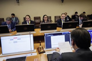 Valparaiso, 9 de junio 2026. La presidenta del Consejo Fiscal Autonomo, Paula Benavides, y el diputado Agustin Romero, en la sesion de la comision de Hacienda en la Camara de Diputados  Sebastian Cisternas/Aton Chile