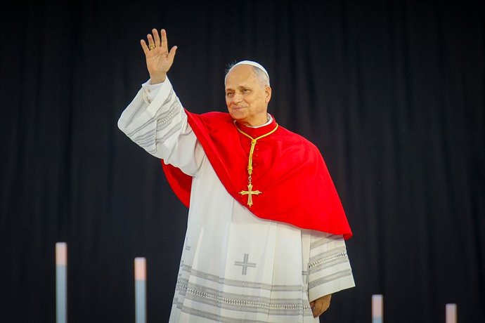Arxiu - El Papa Lleó XIV durant la vigília d'oració a l'Estadi Olímpic Lluís Companys de Barcelona aquest dimarts