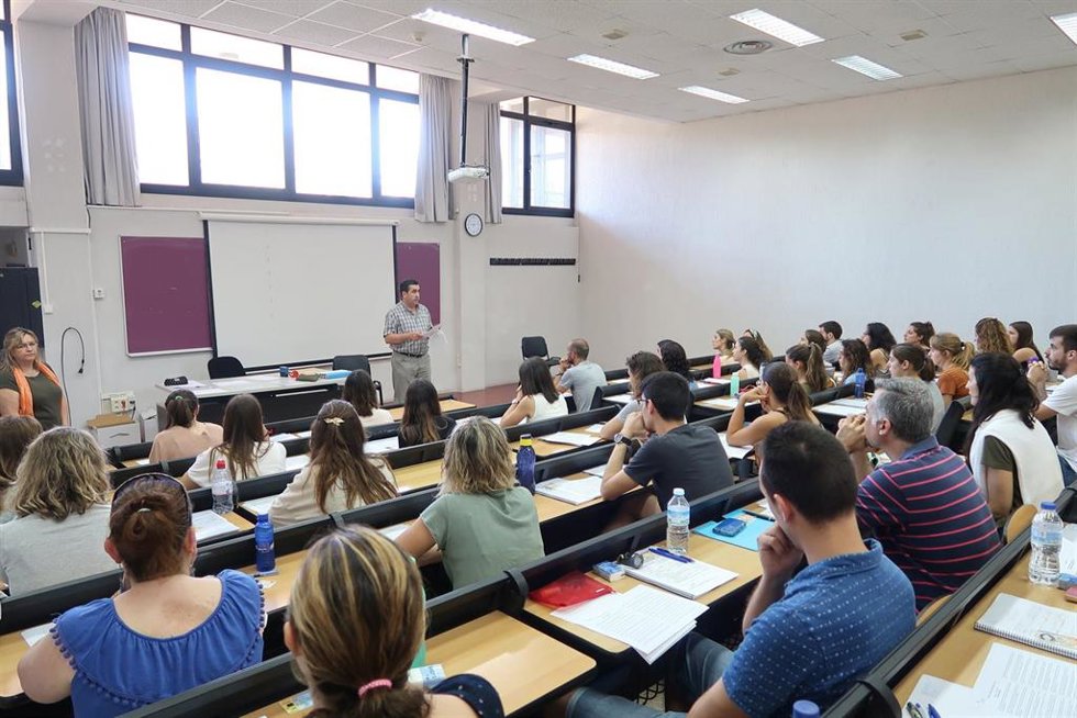 Oposicione docentes en Baleares.