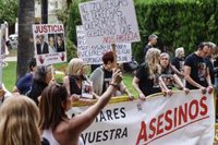 Víctimas dana piden la imputación de Camarero y reprochan que haya entrado a declarar por el garaje: "Es una bofetada"