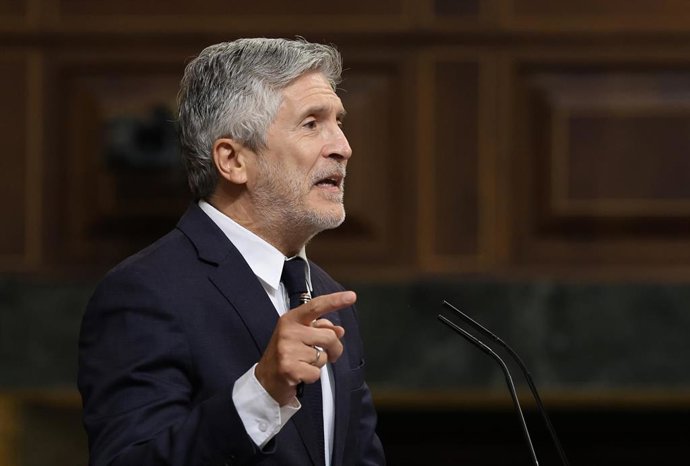 El ministro del Interior, Fernando Grande-Marlaska, durante una sesión de control al Gobierno, en el Congreso 
