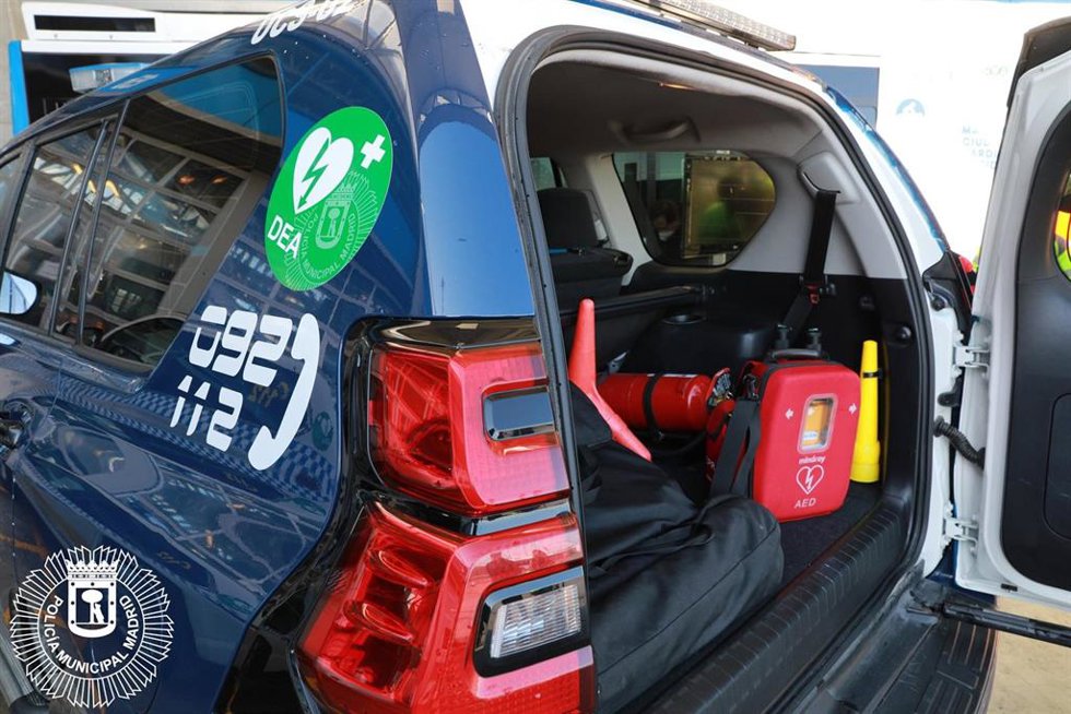 DEA en un coche de Policía Municipal de Madrid