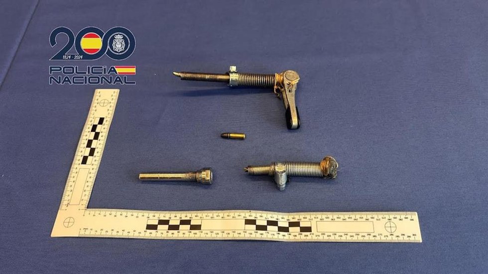 Detenido un hombre por portar dos armas de fuego de fabricación casera en Logroño
