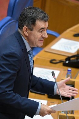 El Conselleiro De Educación, Ciencia, Universidades E Fp, Román Rodríguez