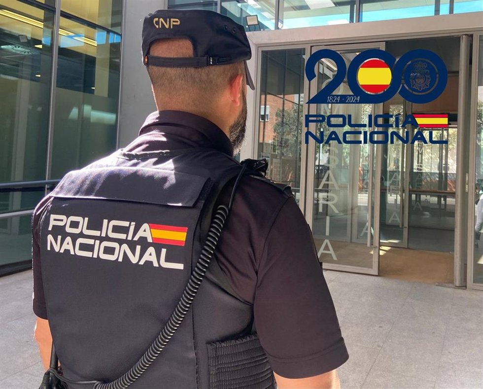 Un agente de la Policía Nacional en imagen de archivo.