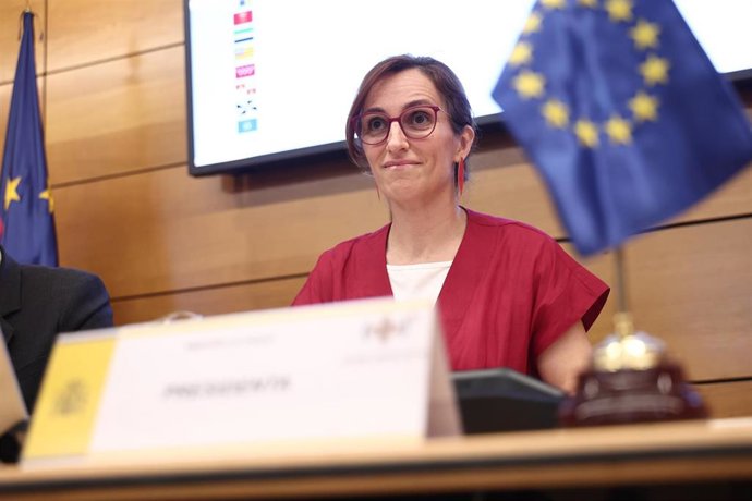 La ministra de Sanidad, Mónica García, durante la reunión extraordinaria del pleno del Consejo Interterritorial del Sistema Nacional de Salud (CISNS), en el Ministerio de Sanidad, a 10 de junio de 2026, en Madrid (España).