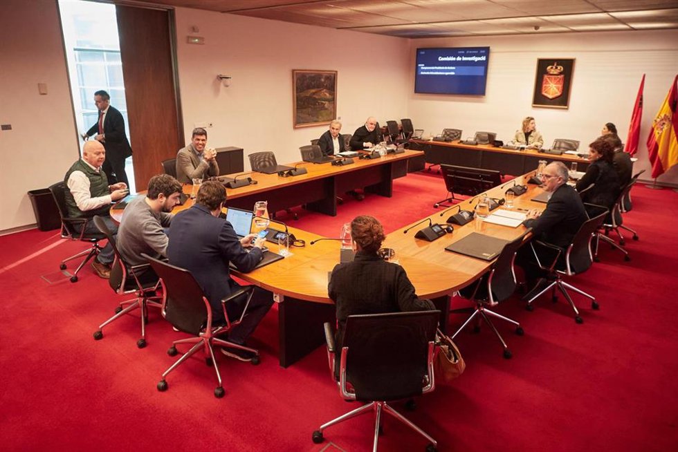 Archivo - Sesión de la comisión de investigación del Parlamento de Navarra.