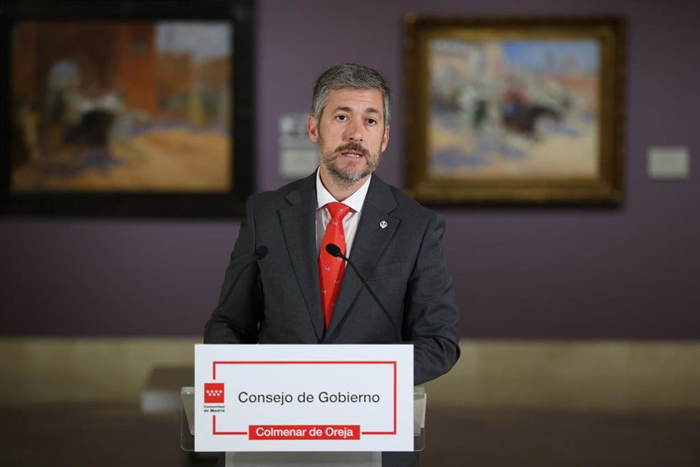El consejero de Presidencia, Justicia y Administración Local, Miguel Ángel García, tras la reunión del Consejo de Gobierno, en el Ayuntamiento de Colmenar de Oreja, Madrid (España).