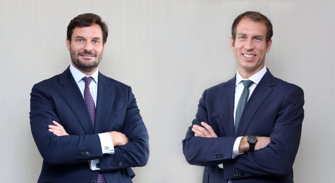Archivo - Luis Buceta, director de inversiones de Creand Wealth Management, y Miguel Ángel Rico, director de inversiones de la gestora Creand Asset Management.