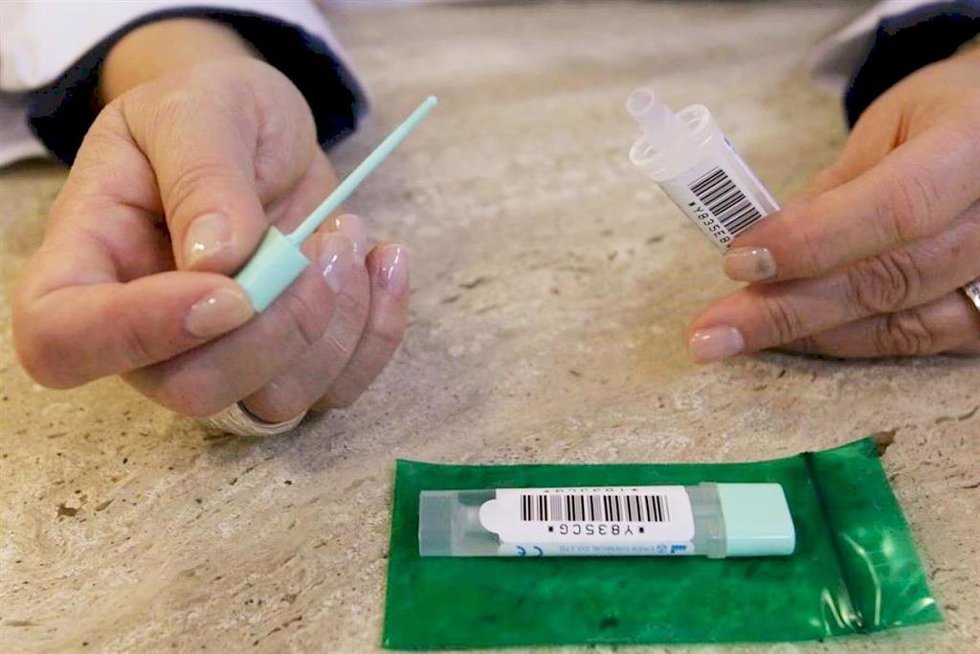 Archivo - La prueba de detección del cáncer de colon es "sencilla e indolora".