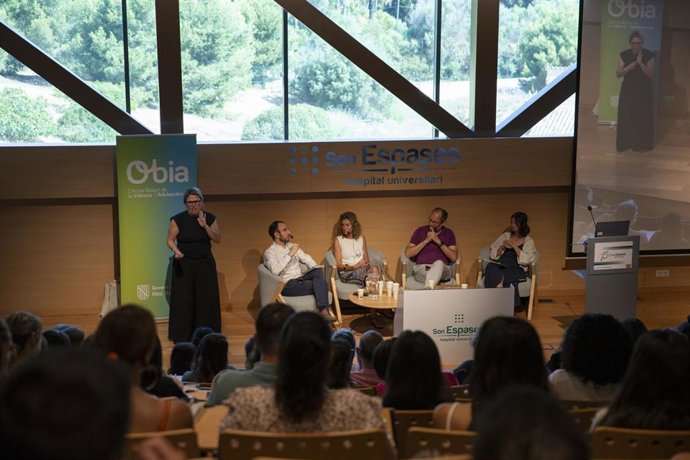 El OBIA celebra una jornada en Son Espases sobre los efectos de la ley de protección de la infancia en Baleares.