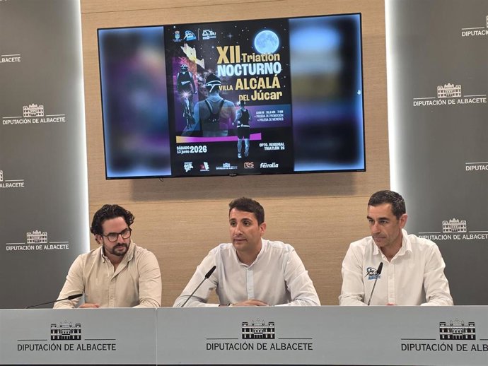 Presentación del XII Triatlón 'Villa de Alcalá del Júcar'.