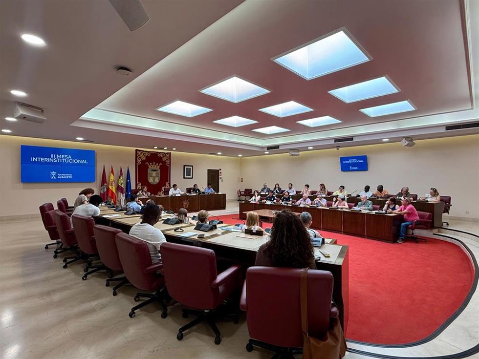 Reunión de la Junta Local de Seguridad y la Mesa Interinstitucional sobre inmigración y asentamientos.