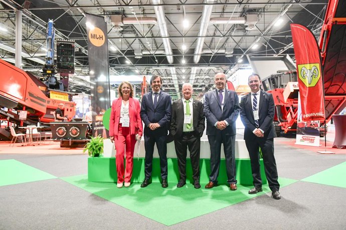 Llegada de autoridades al 23º Congreso FER