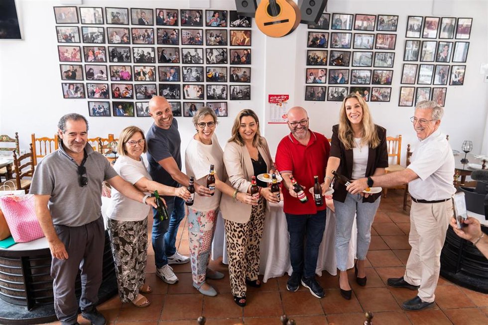 Brindis inaugural de la Ruta de Tapas de Almería.