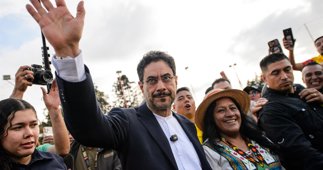 Política