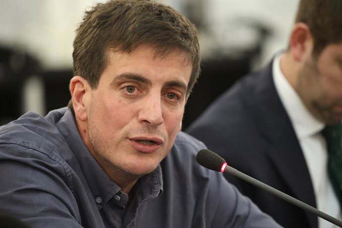 Santiago 7 de mayo 2026.  La comision de Hacienda de la Camara de Diputados discute y vota en general el proyecto de ley para la reconstruccion nacional y el desarrollo economico y social,  Diego Martin/Aton Chile
