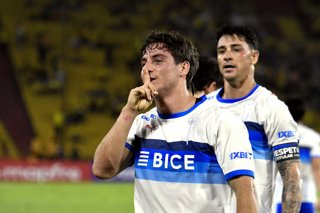 Futbol, Barcelona SC vs Universidad Catolica. Copa Libertadores 2026. El jugador de Universidad Catolica Clemente Montes celebra tras marcar un gol contra Barcelona SC durante el partido del grupo D de la Copa Libertadores disputado en el Estadio