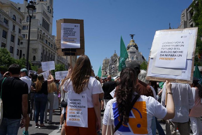 Manifestación por la vivienda en Madrid (España).