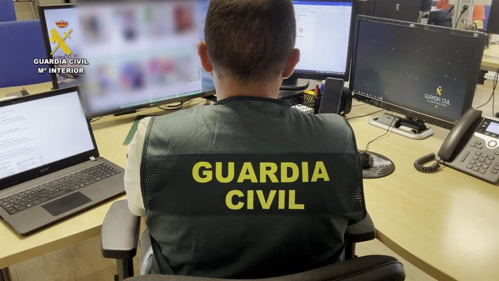 Archivo - Agente de la Guardia Civil