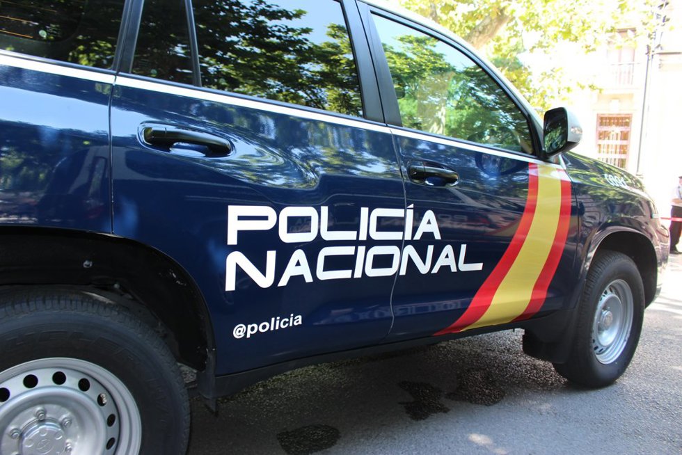 Imagen de un coche patrulla de la Policía Nacional.