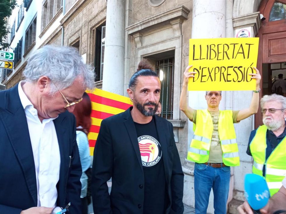 El expresidente del Parlament Balti Picornell, a la entrada de los juzgados de Vía Alemania de Palma.