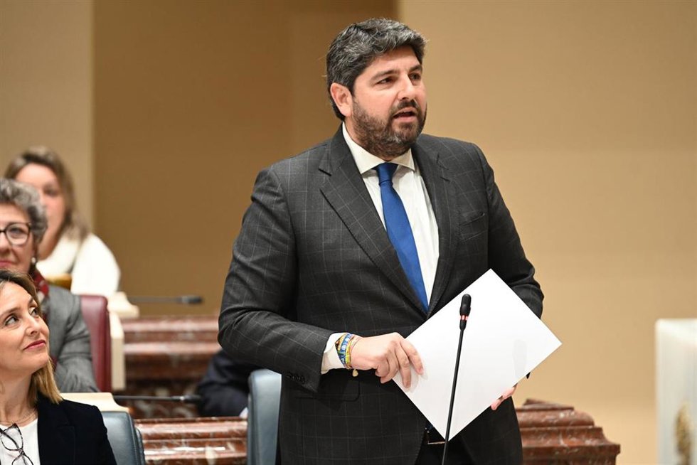 Archivo - El presidente del Gobierno regional, Fernando López Miras, en la Asamblea Regional (Archivo)