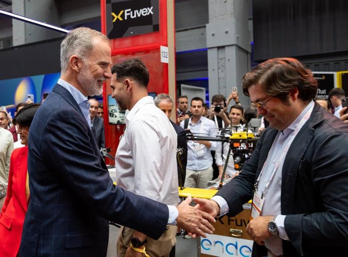 El fundador y consejero delegado de Euroairlines, Antonio López-Lázaro, durante su intervención en el South Summit, que en su sesión inaugural ha contado con la presencia del Rey Felipe VI.