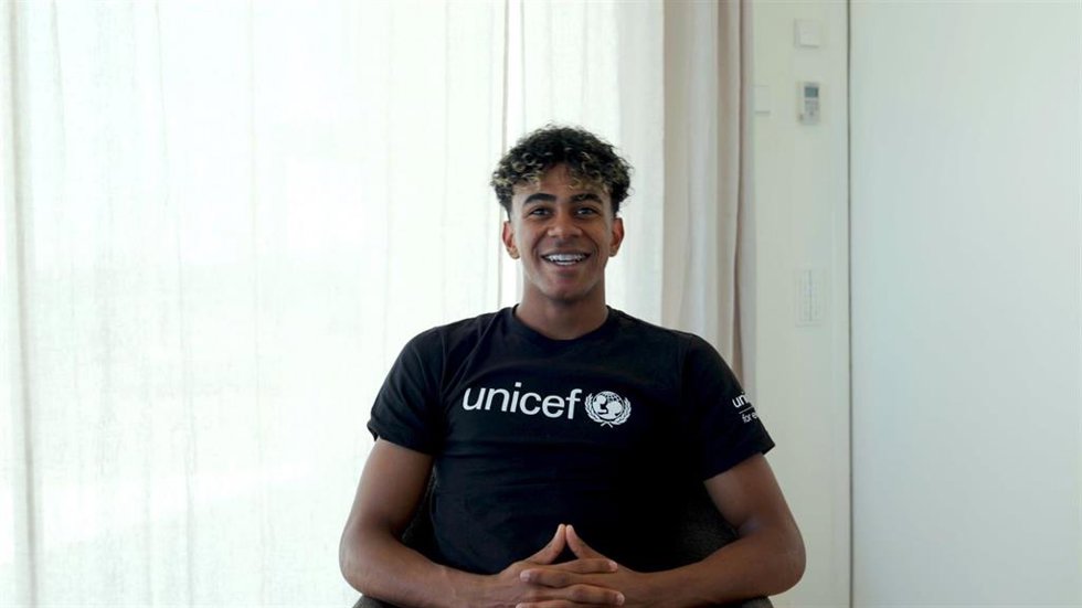 El jugador del FC Barcelona Lamine Yamal, embajador de Unicef