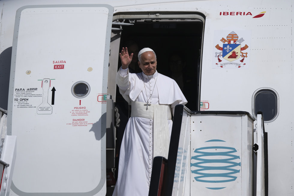 El Papa León XIV llega a la base aérea de Gran Canaria-Gando, a 11 de junio de 2026, en Las Palmas de Gran Canaria, Las Palmas, Islas Canarias (España).