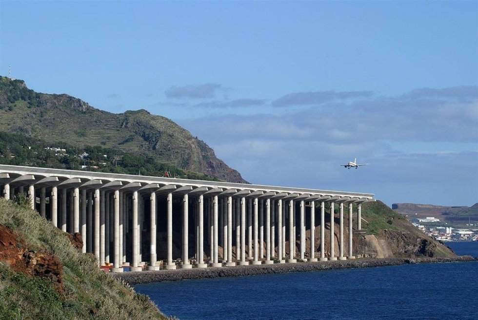 Aeropuerto de Madeira (Portugal).